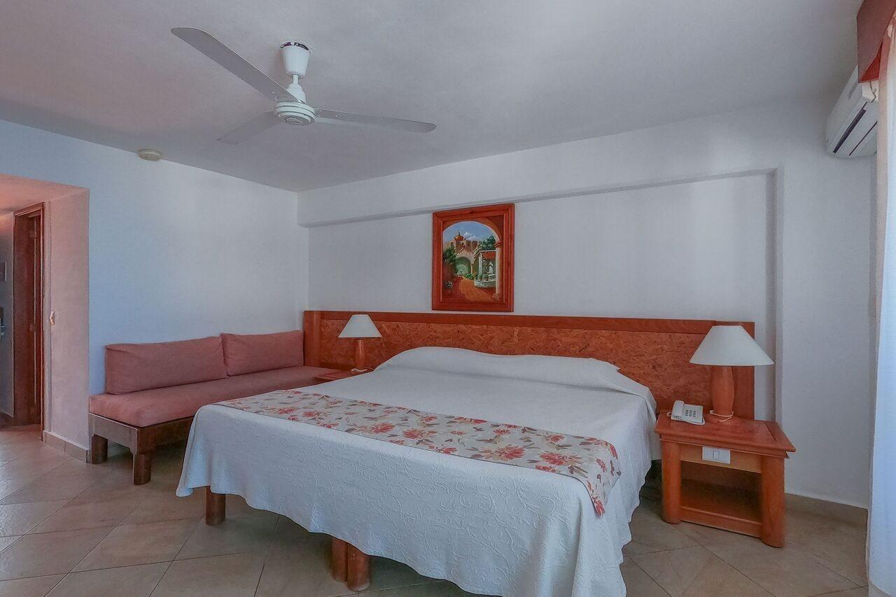 Tropicana Hotel פוארטו ואלארטה מראה חיצוני תמונה