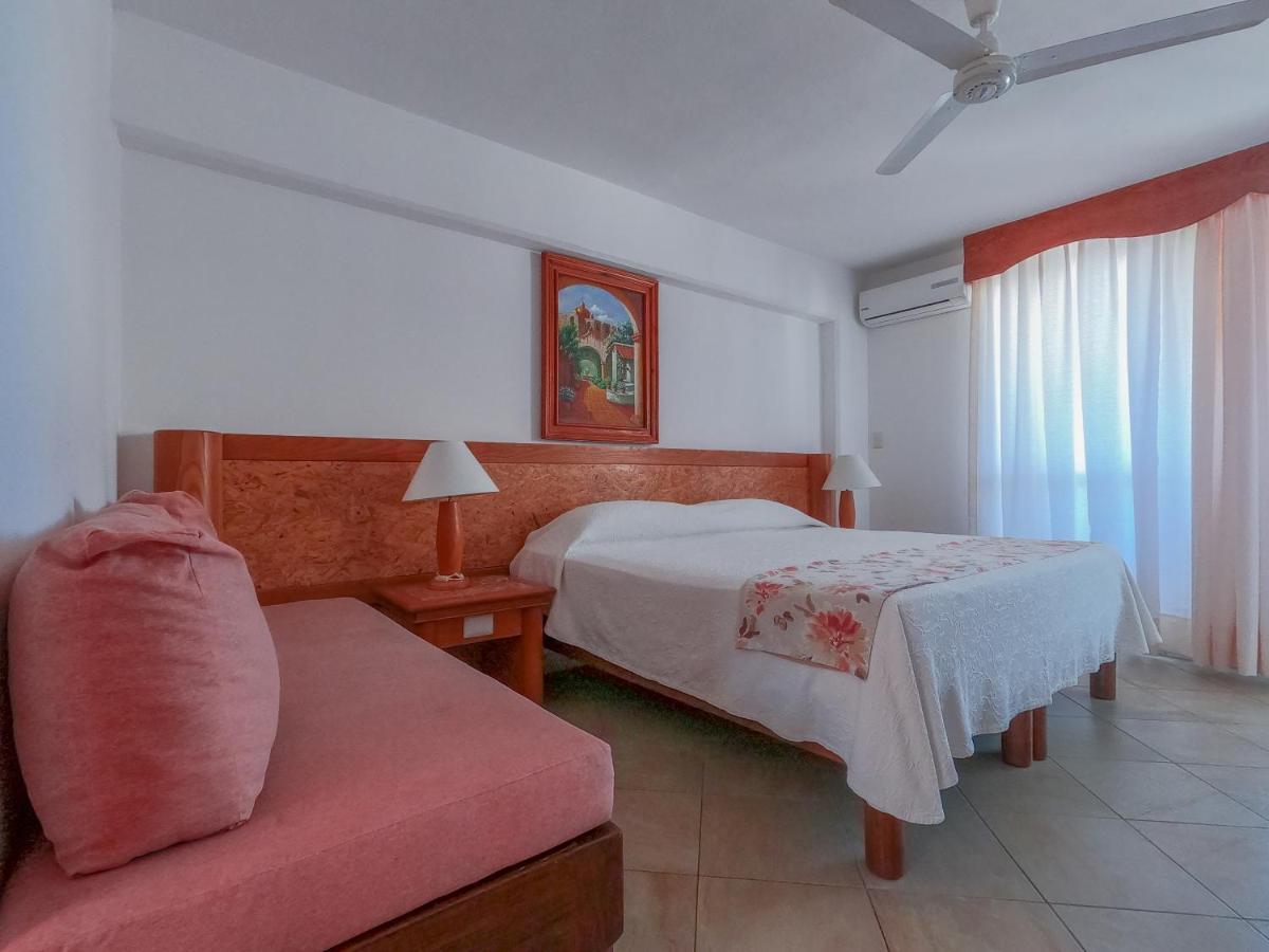 Tropicana Hotel פוארטו ואלארטה מראה חיצוני תמונה