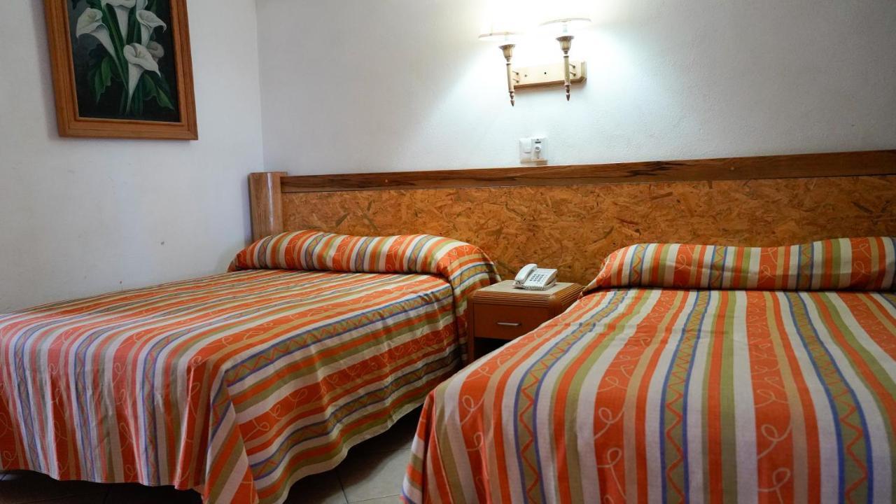 Tropicana Hotel פוארטו ואלארטה מראה חיצוני תמונה